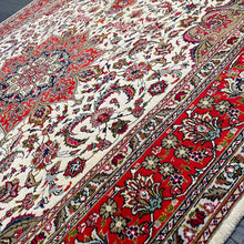 1950 TABRIZ RUG 6’ 7” x 9’ 10” (LAR#523)