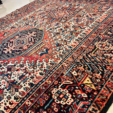 1930 QARAJEH (KARAJA) RUG 4’ 10” x 6’ 3” (MED.1420)