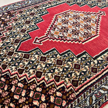 1970 BIDJAR RUG 2’ 3” x 3’ 6” (SMA.847)