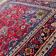 1970 SARUQ RUG 4’ 5” x 6’ 6” (MED.FEA.2634)