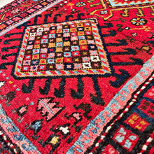 1940 HERIZ RUG 3’ 1” x 10’ 3” (RUN.5950)