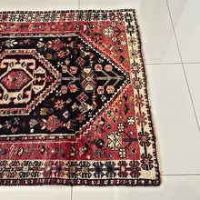 1960 SHIRAZ RUG 3’ 7” x 4’ 8” (MED.235)