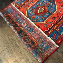 1930 ZANJAN RUG 4’ 4” x 6’ 6” (MED/FEA#948)