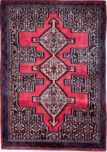 1960 BIDJAR RUG 2’ 4” x 3’ 4” (SMA.FEA.817)