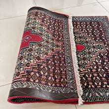 1970 BIDJAR RUG 2’ 3” x 3’ 6” (SMA.847)