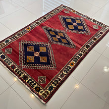 1970 SHIRAZ RUG 3’ 9” x 5’ 10” (MED#179)