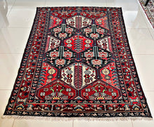 1940 BAKHTIARI RUG 5’ 1” x 7’ 2” (MED.6314)