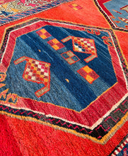 1950 GHAREBAGH RUG 4’ 2” x 8’ 2” (RUN#1497)