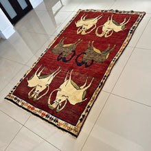 1960 SHIRAZ RUG 3’ 4” x 5’ 6” (MED.255)