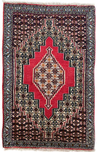 1970 BIDJAR RUG 2’ 3” x 3’ 6” (SMA.847)