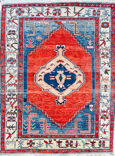 1980 BAKHSHAYESH RUG 4’ 6” x 6’ 2” (FEA.MED. GERO-001)