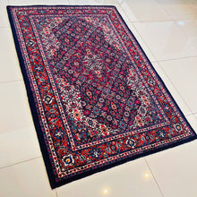 1970 SARUQ (SAROUK) 3’ 9” x 5’ 6” (MED.FEA.170)