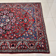 1940 BIBIBAF BAKHTIARI RUG 4’ 9” x 6’ 9” (MED.FEA.275)