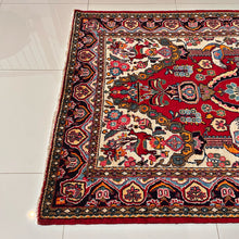 1950 KASHAN HAROON RUG 4’ 4” x 6’ 8” (MED.FEA.1130)