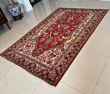 1950 KASHAN HAROON RUG 4’ 4” x 6’ 8” (MED.FEA.1130)