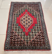 1970 BIDJAR RUG 2’ 3” x 3’ 6” (SMA.847)