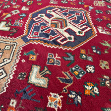 1970 QASHQAEI SHIRAZ RUG 3’ 8” x 5’ 1” (MED.240)