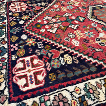 1960 SHIRAZ RUG 3’ 6” x 5’ 2” (MED.278)