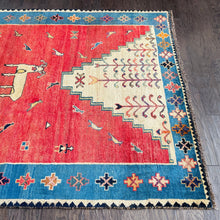 1970 SHIRAZ RUG 4’ 10” x 6’ 7” (MED#206)