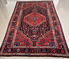 1960 TUYSERKAN RUG 4’ 6” x 7’ 2” (MED.FEA.1393)