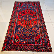 1940 ZANJAN RUG 3’ 6” x 6’ 9” (MED.5881)