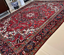 1950 HERIZ RUG 7’ 10” x 9’ 3” (LG.FEA.5001)