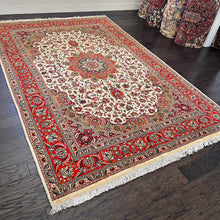 1950 TABRIZ RUG 6’ 7” x 9’ 10” (LAR#523)