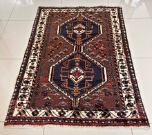 1970 SHIRAZ RUG 3’ 5” x 4’ 10” (MED.237)