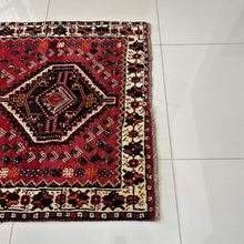 1970 SHIRAZ RUG 3’ 3” x 4’ 7” (MED#77)