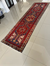 1930 HERIZ RUG 2’ 9” x 9’ 2” (RUN.5549)