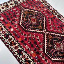 1970 SHIRAZ RUG 3’ 3” x 4’ 7” (MED#77)