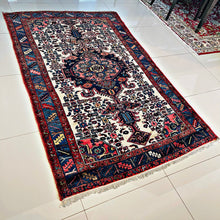 1930 SHAHSAVAN RUG 4’ 5” x 7’ (MED.FEA.30822)