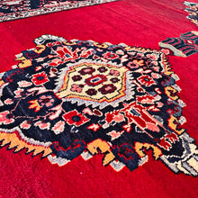 1960 PERSIAN TAFRESH RUG 5’ 2” x 12’ 5’ (RUN.1430)