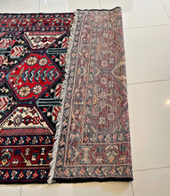 1940 BAKHTIARI RUG 5’ 1” x 7’ 2” (MED.6314)