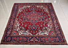 1940 HERIZ RUG 4’ 10” x 6’ (MED.FEA.365)